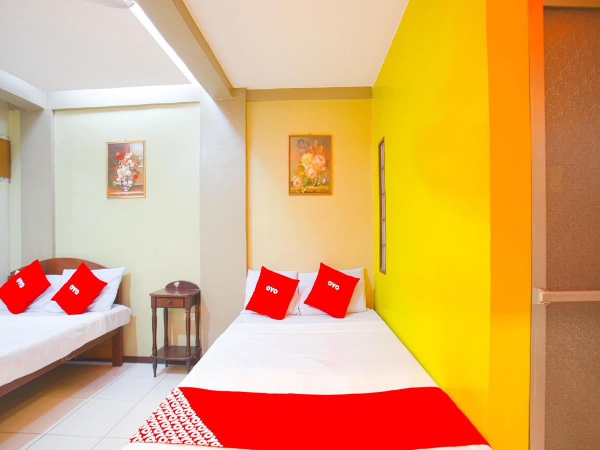 Oyo 802 Ka Farah'S Inn Antipolo Extérieur photo