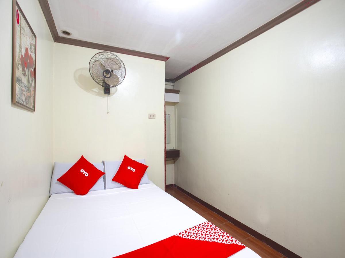 Oyo 802 Ka Farah'S Inn Antipolo Extérieur photo