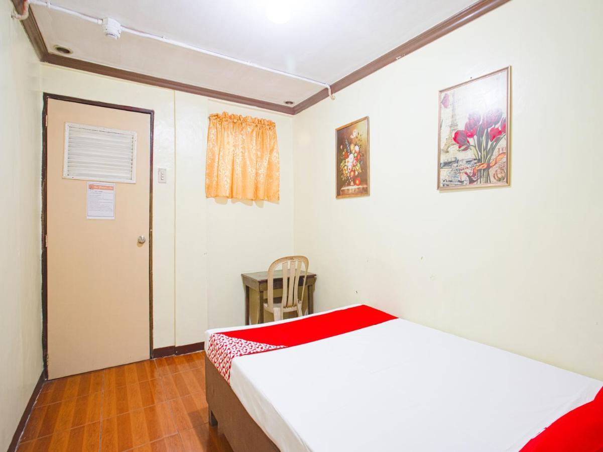 Oyo 802 Ka Farah'S Inn Antipolo Extérieur photo